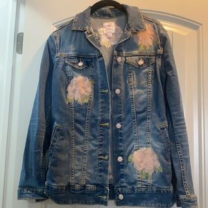 EUC LULAROE EMBROIDERED JACKSON BOYFRIEND DENIM JACKET